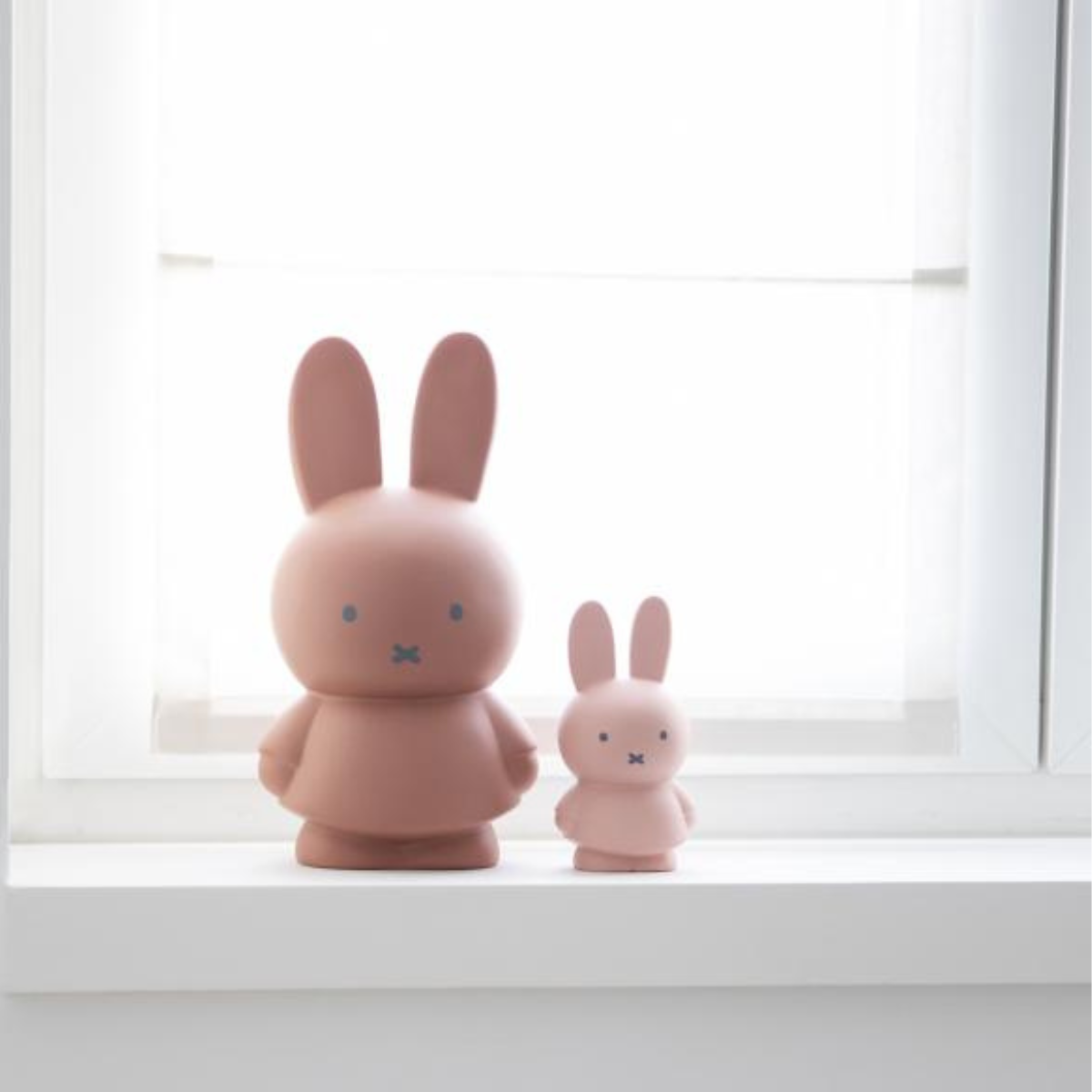 Alcancía Miffy Altura 13.5 cm - 7.2 cm de Diámetro-4