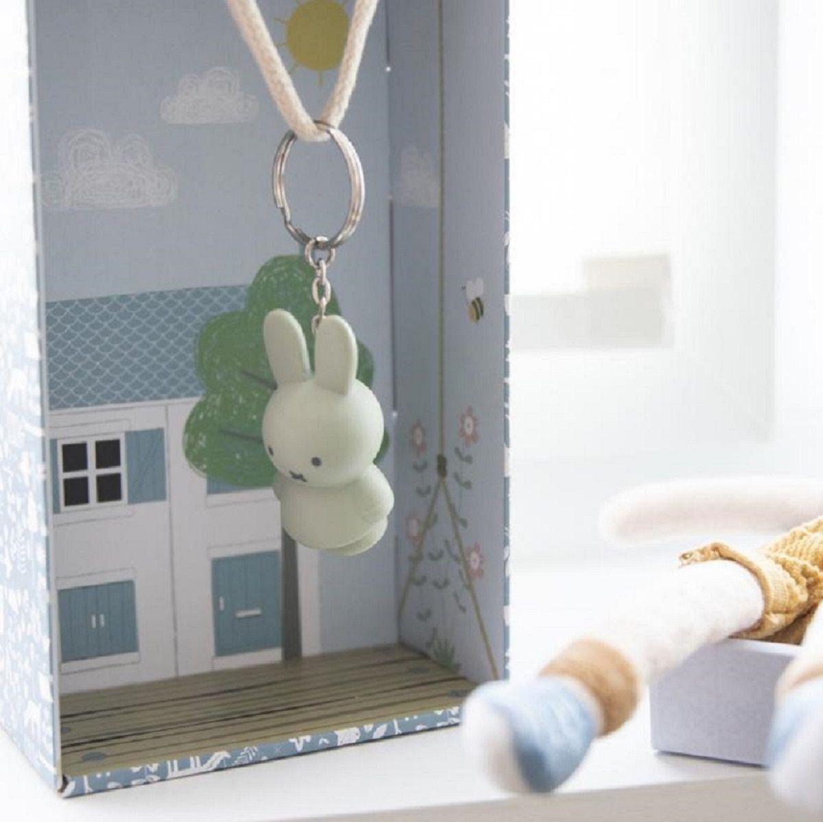 Llavero Miffy Altura 6,2 cm y 3,2 cm de diámetro-4