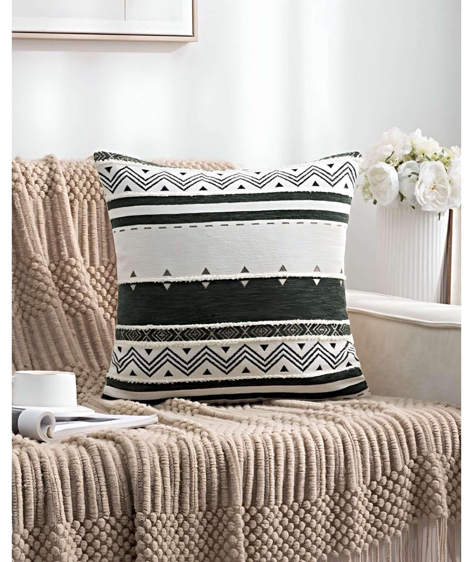 JUEGO DE 4 FUNDAS DE COJINES DISEÑO CHENILLE MANDALA A2-3