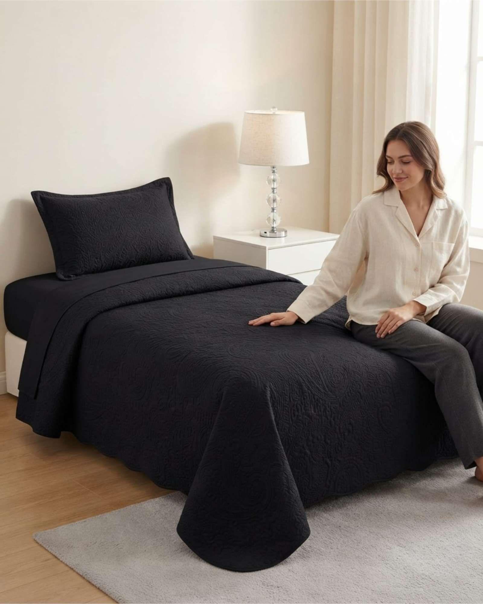 Cubrecama Quilt de Verano Liso 1.5 Plazas con Relieve 02-1