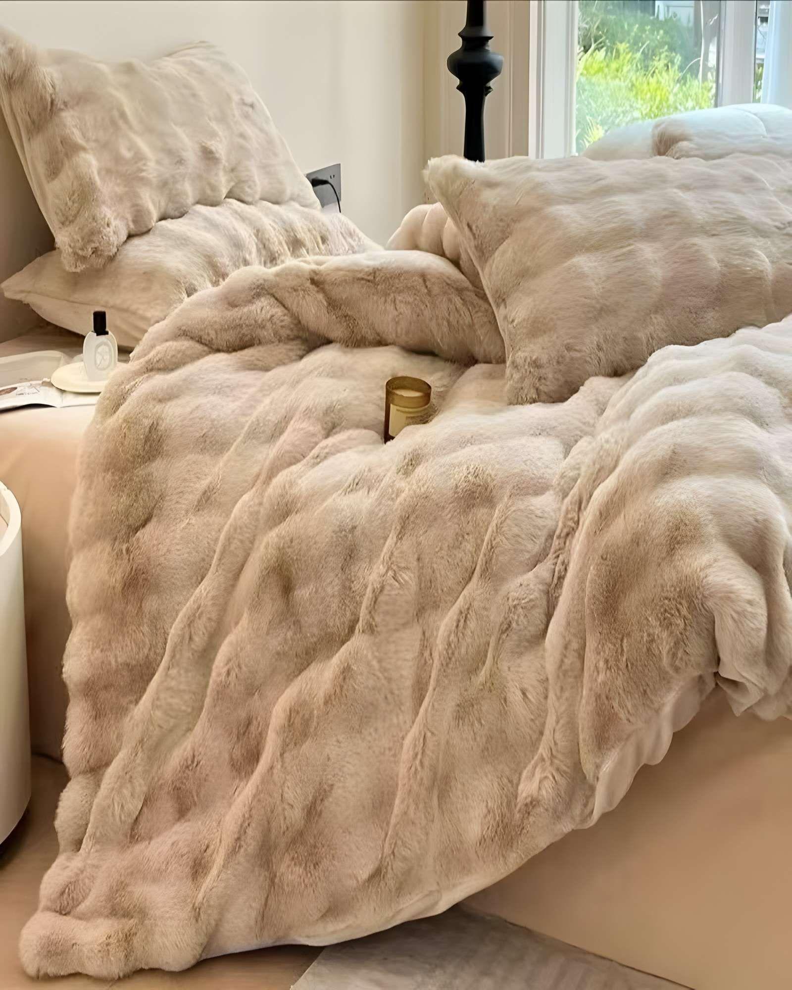 CUBRECAMA PELUDITO CON CHIPORRO BEIGE-3