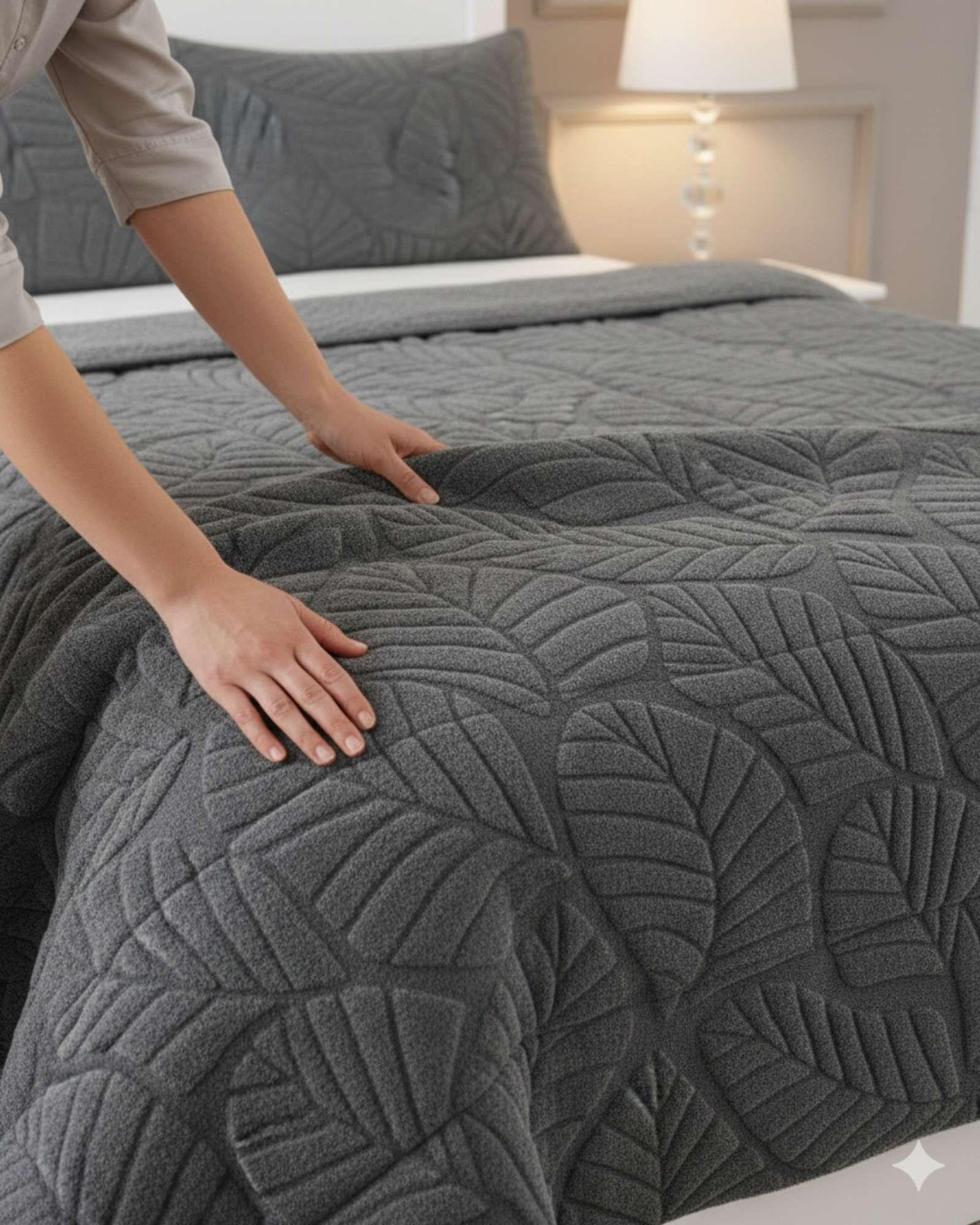 CUBRECAMA DE INVIERNO PREMIUM CON CHIPORRO 2 PLAZA GRIS-4