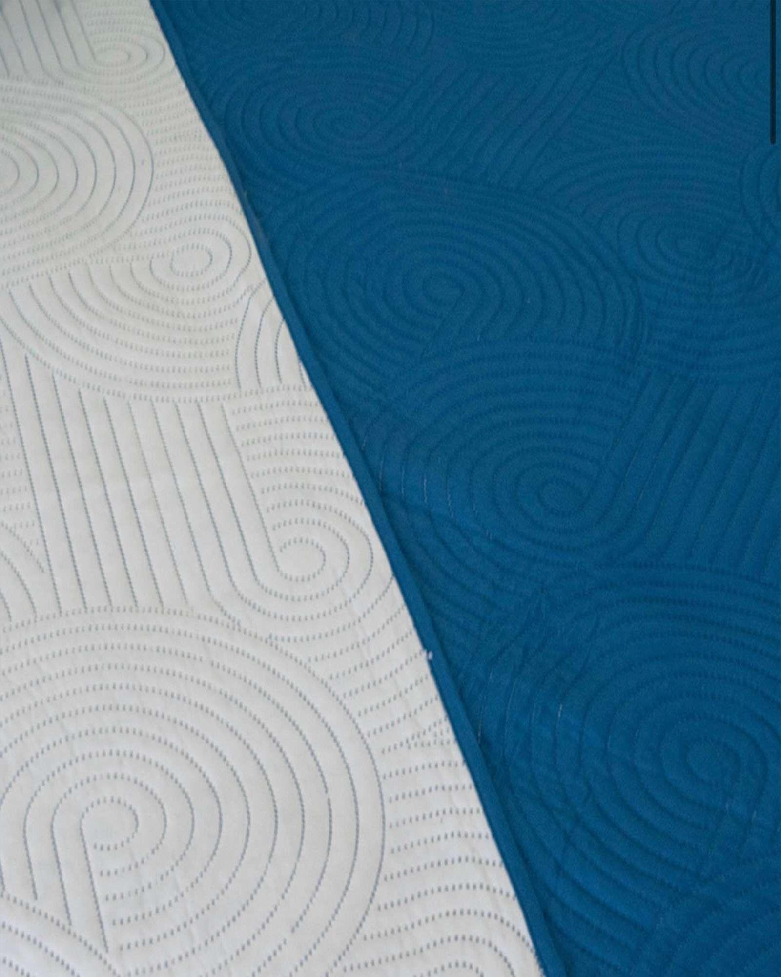 Quilt Bicolor MAS 1 ALMOHADA DE REGALO plaza y media Doral D01-2