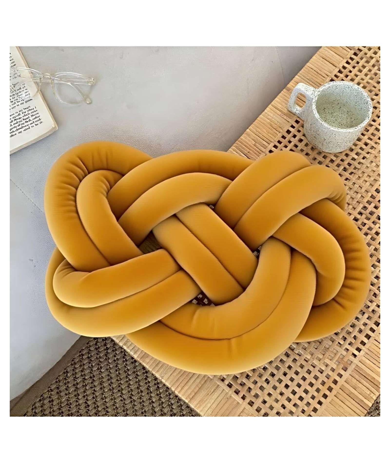 COJIN ELEGANTE NUDO GRANDE MOSTAZA 45 CM -2