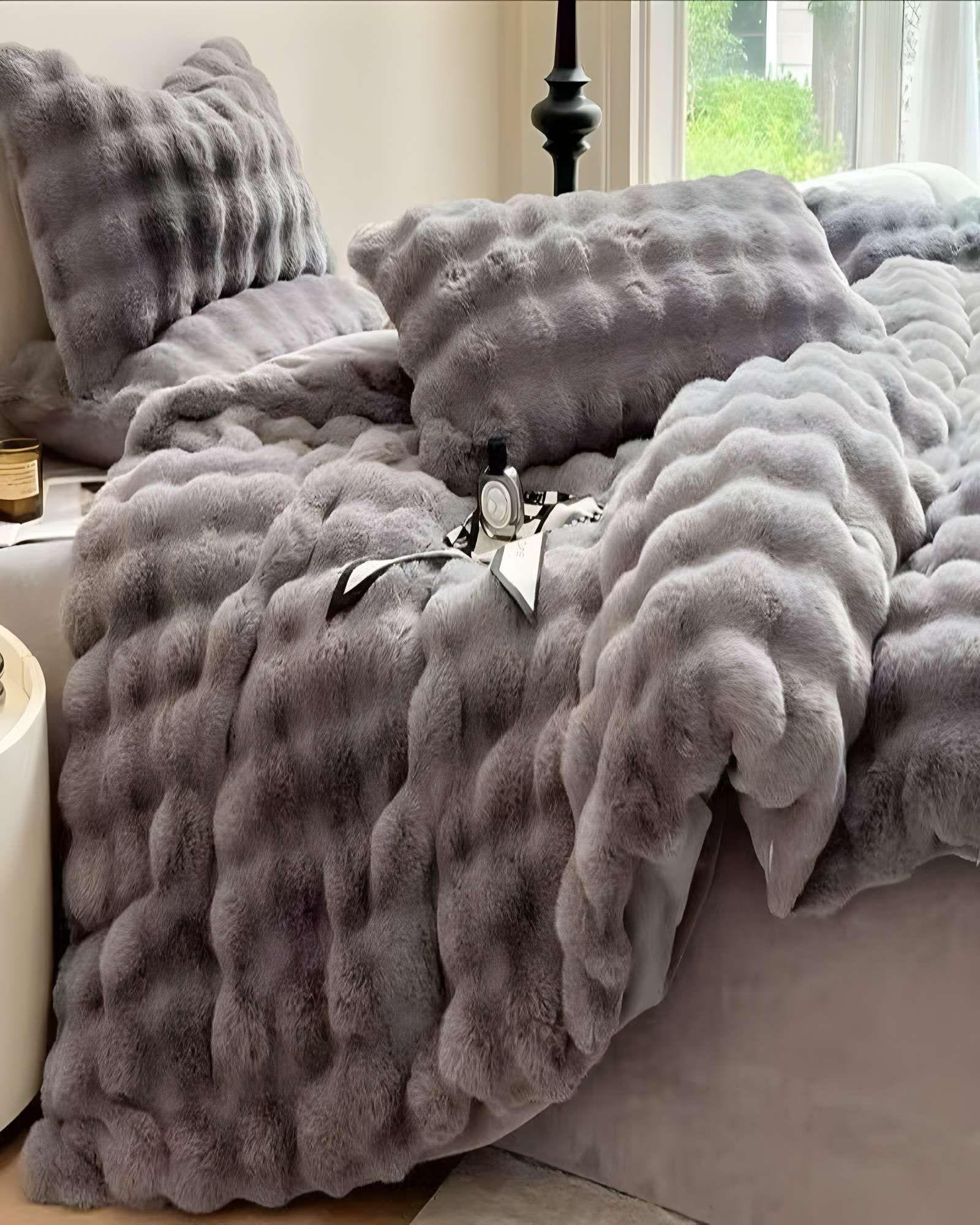 CUBRECAMA PELUDITO CON CHIPORRO GRIS-3