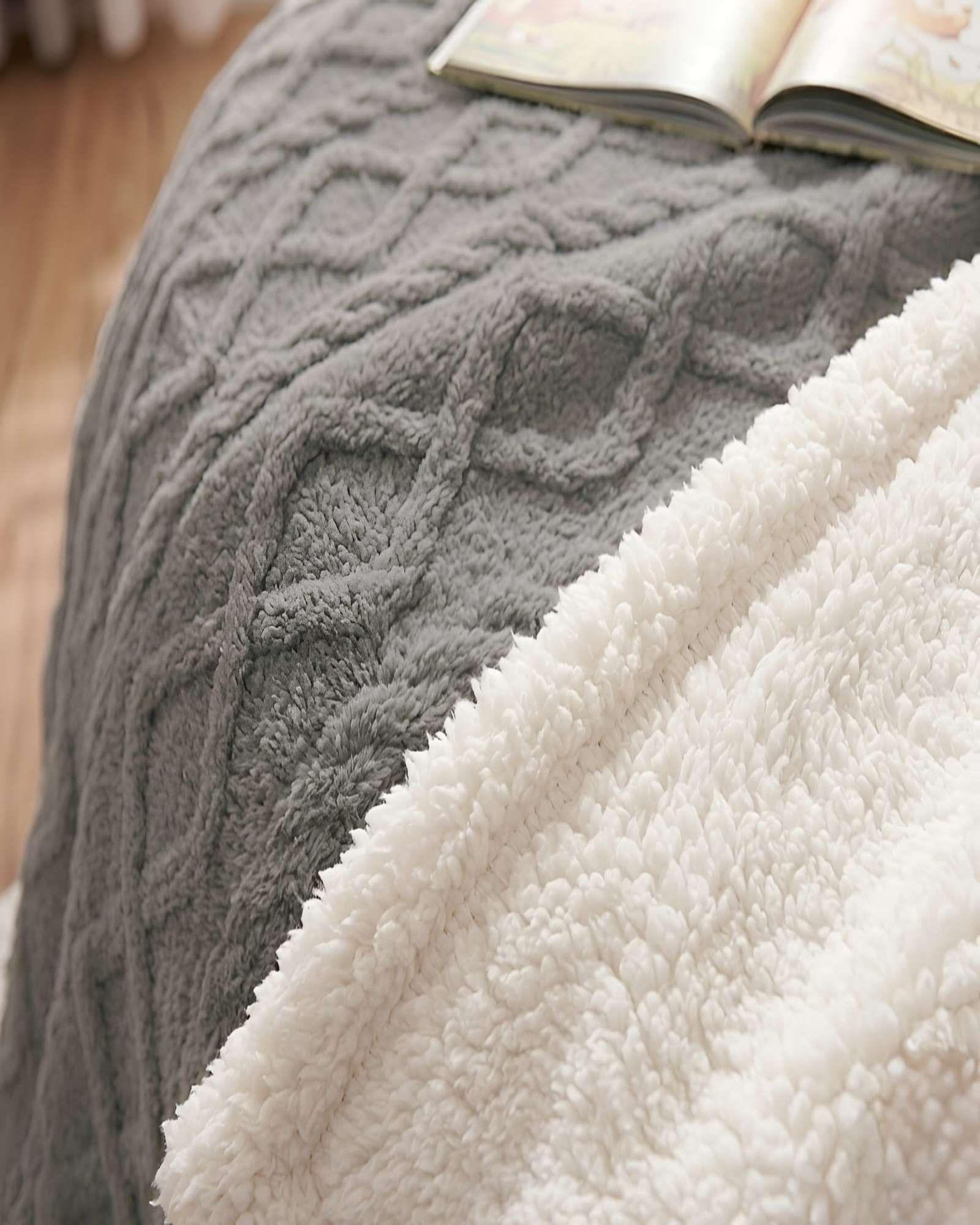 Frazada Sherpa Premium Con Diseño De Diamantes King m5-4