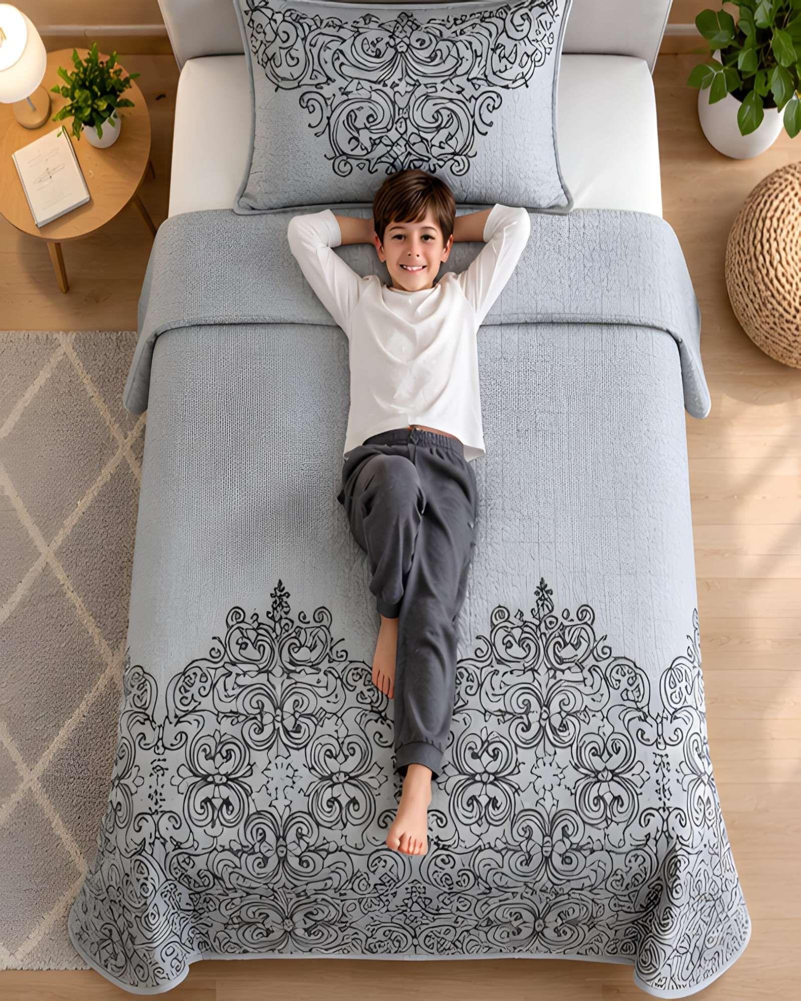 Set de Cubrecama y Funda de Almohada 1.5 plaza 180x230cm A15-2
