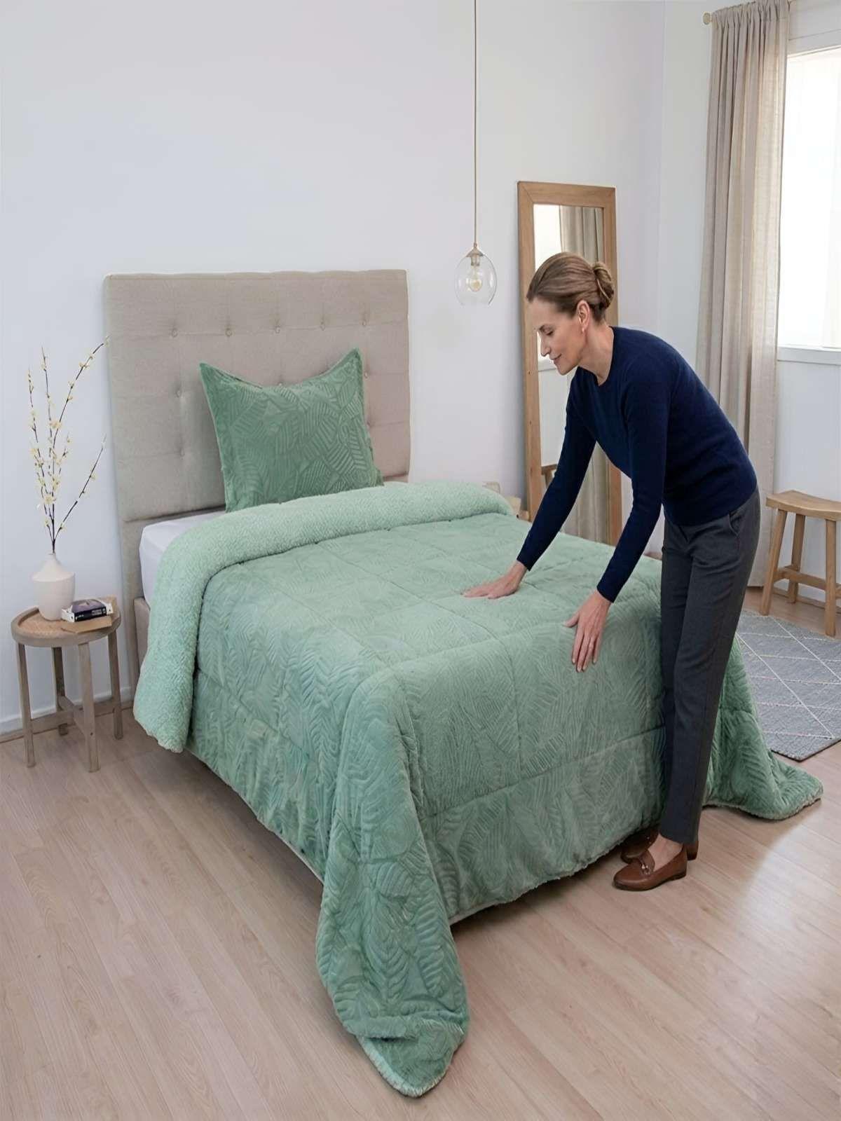 Cubrecama Outboss Deluxe Sherpa 1.5 Plazas verde-0
