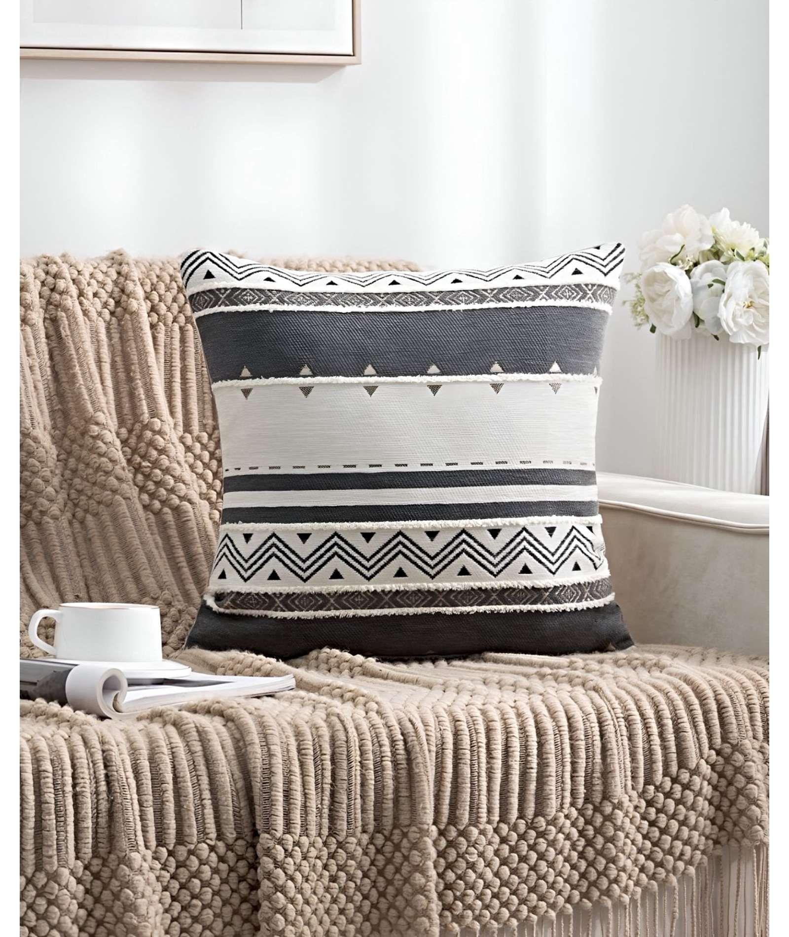 JUEGO DE 2 FUNDAS DE COJINES DISEÑO CHENILLE MANDALA A1-3