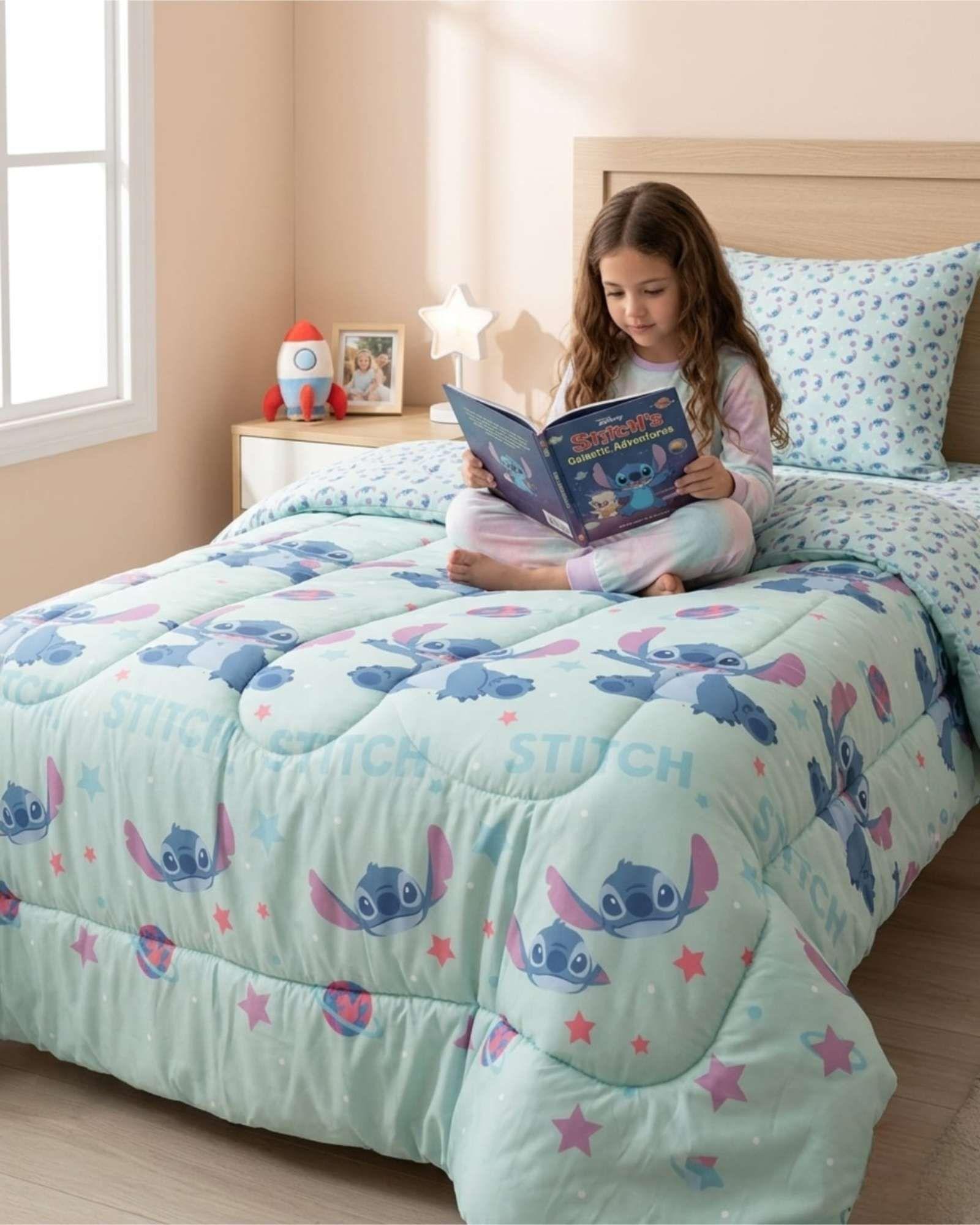 Plumón Oficial Stitch Planeta 1.5 Plazas verde-4