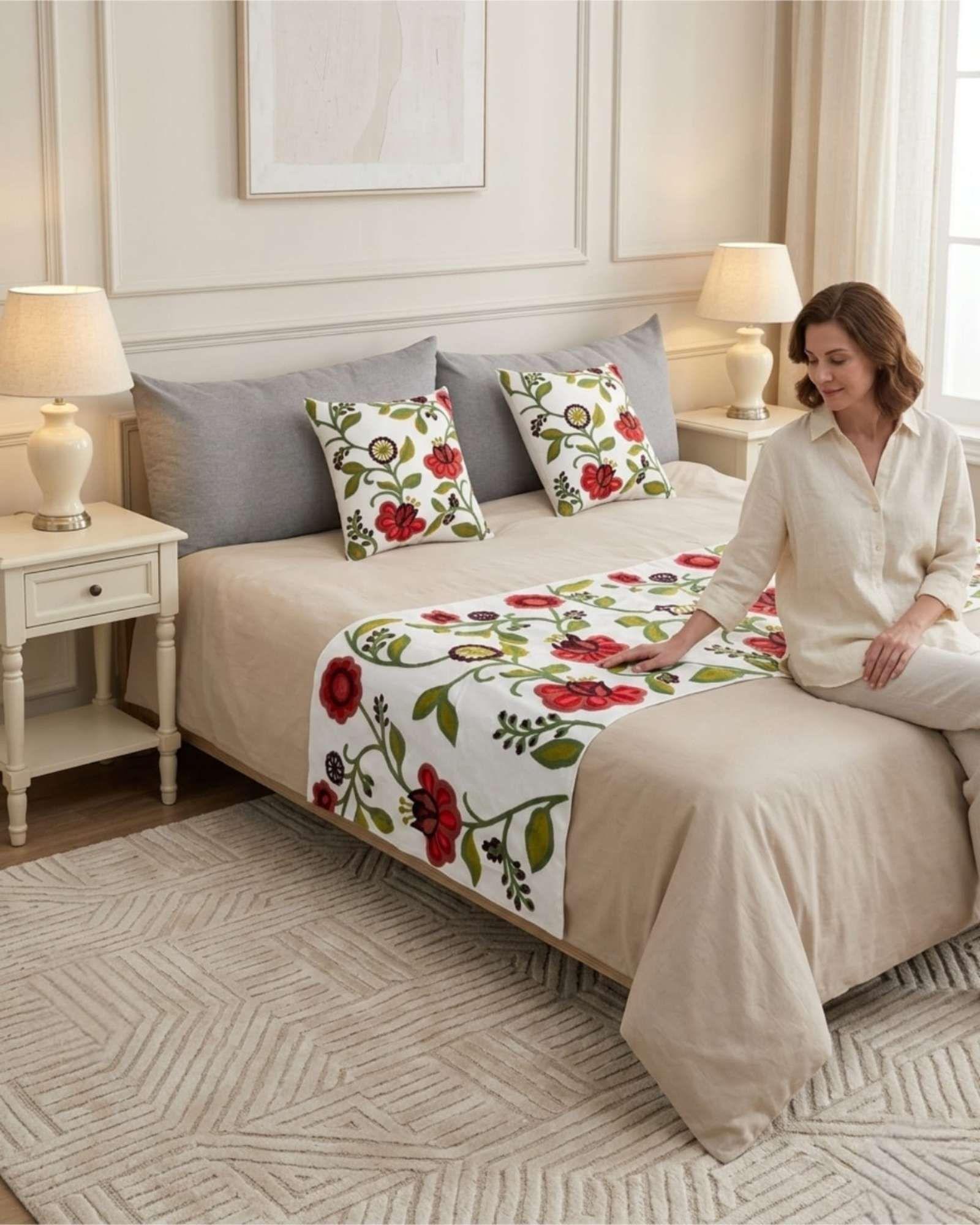 Piecera de Cama Texturizada con Bordado Botanico P5-3