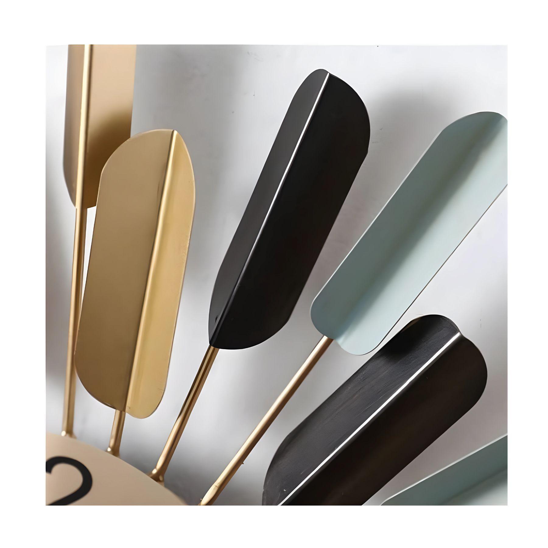 Reloj Metálico Estilo Plumas-2