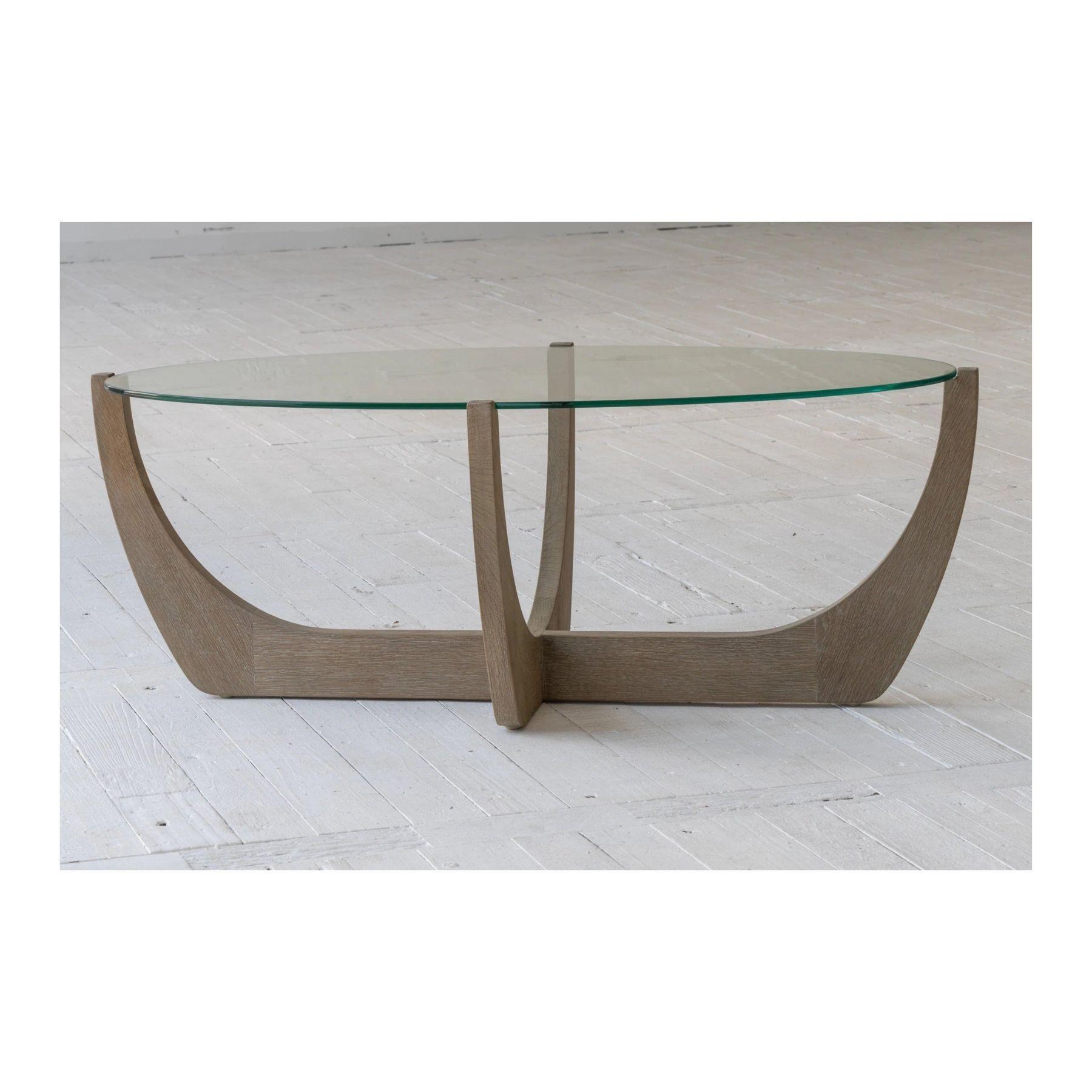 Mesa de Centro Ovalada en Vidrio con Diseño Exclusivo-1