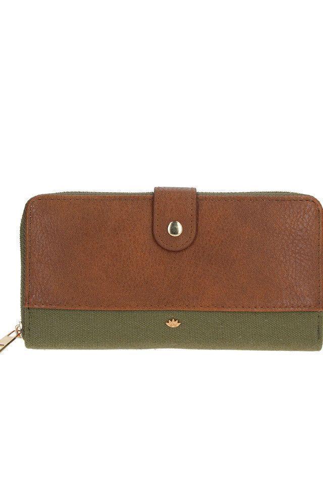 Billetera Grande Verde Canvas iD-0