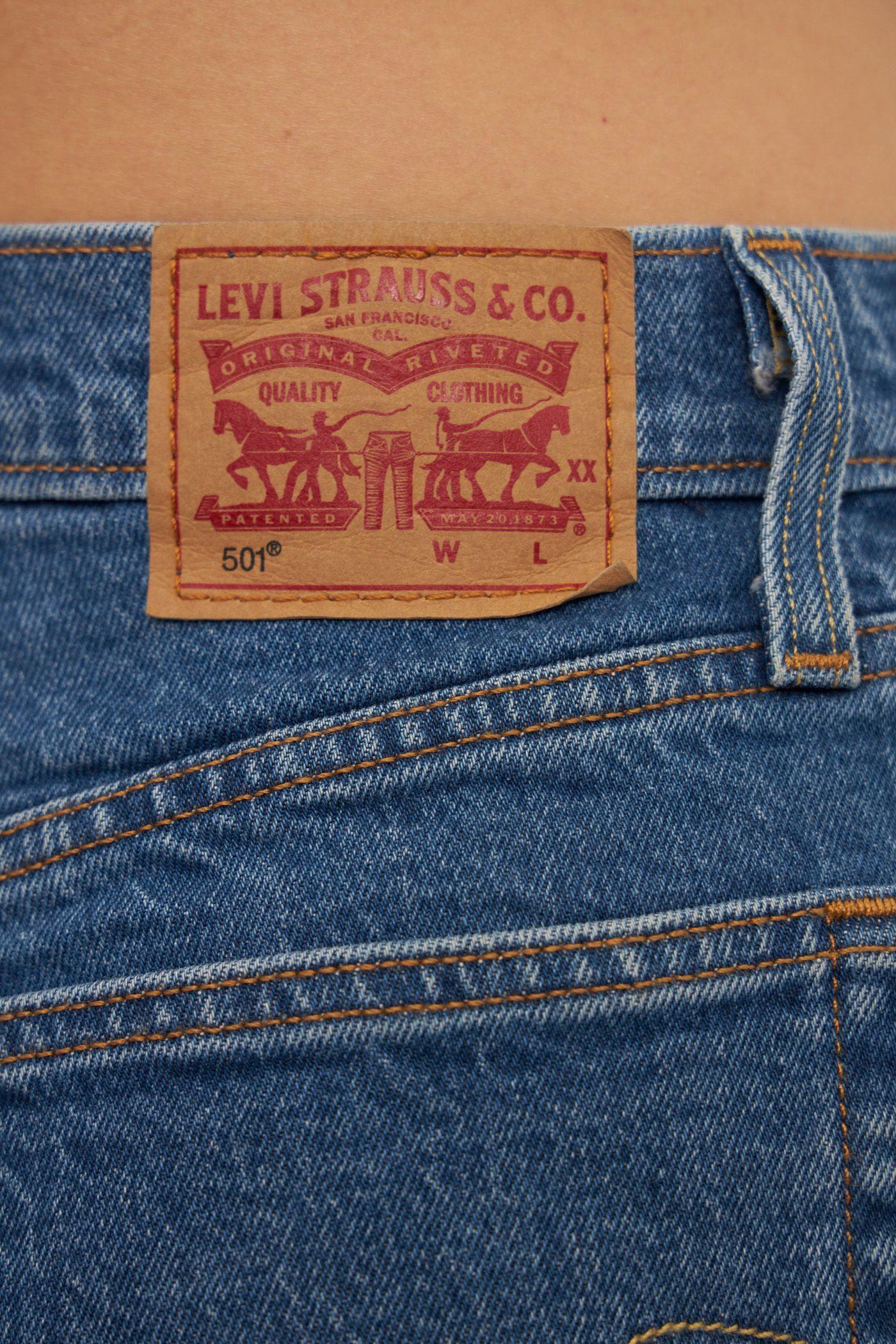 Shorts casual reciclado azul levis talla XL  -3