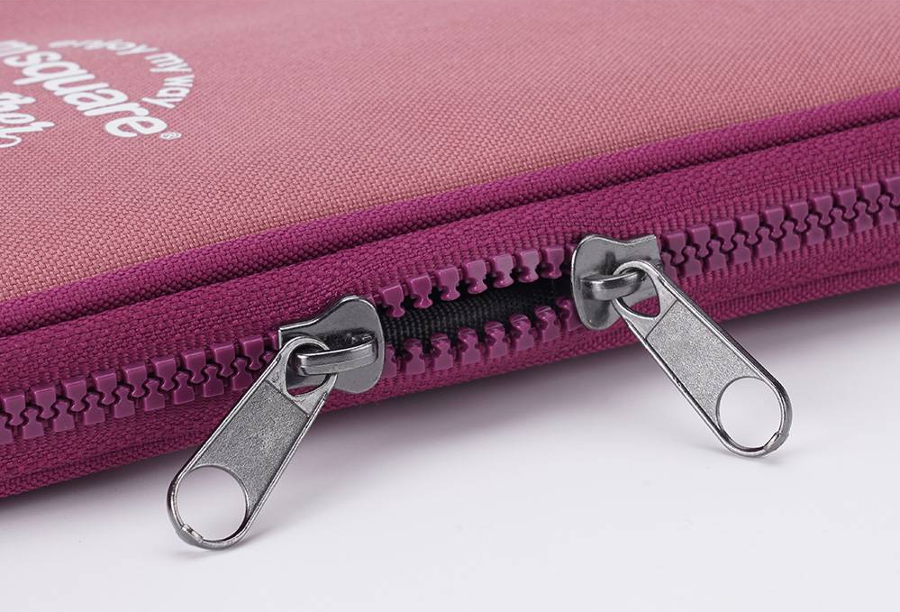 Porta Documentos Todobags Square Burdeo L-3