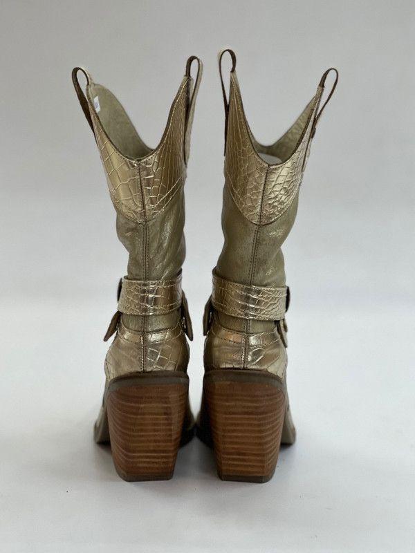 Bota Letty dorado Exotica-3