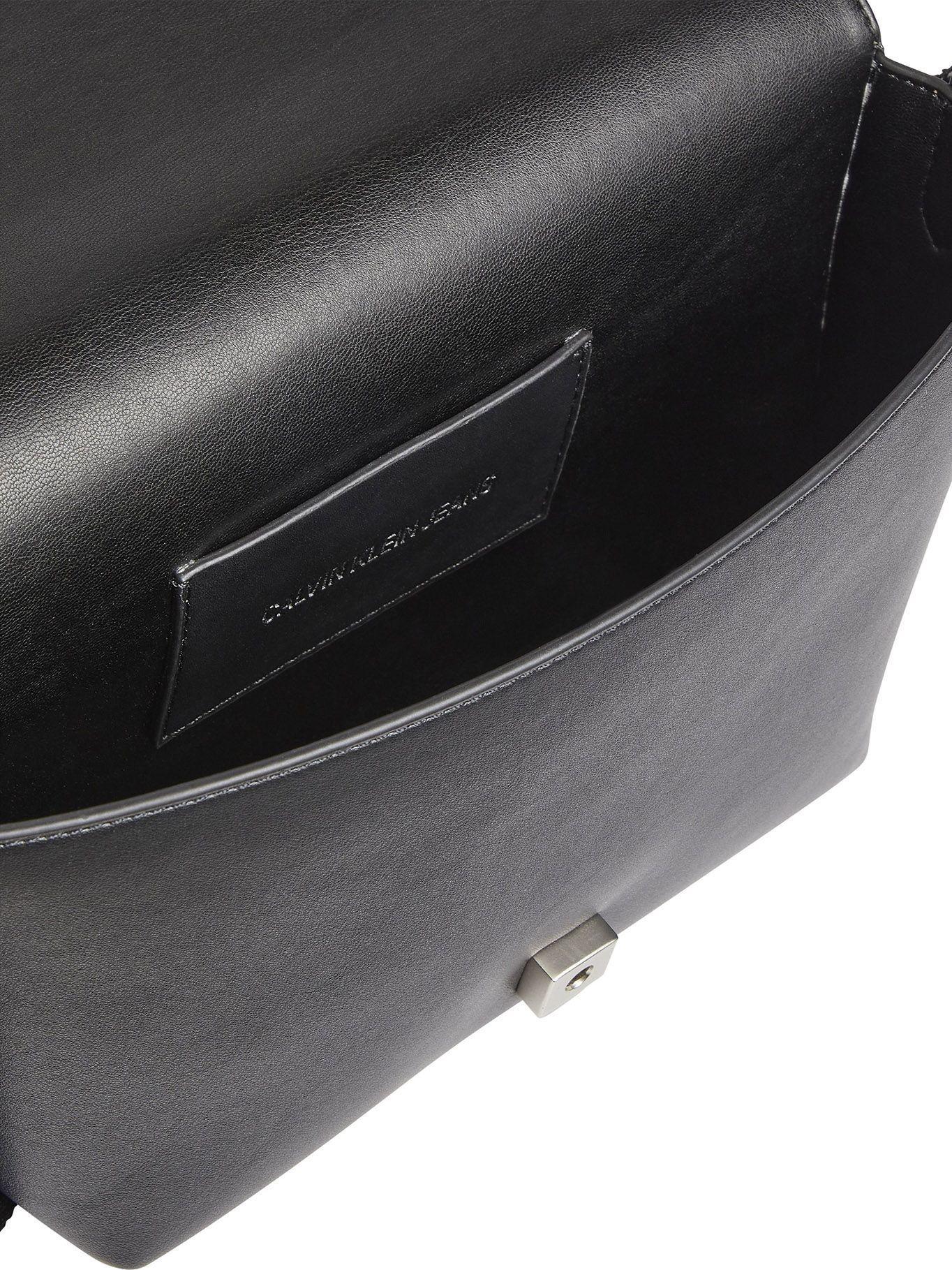 Cartera Xbody Trapezoid Shadow Negro Calvin Klein-2