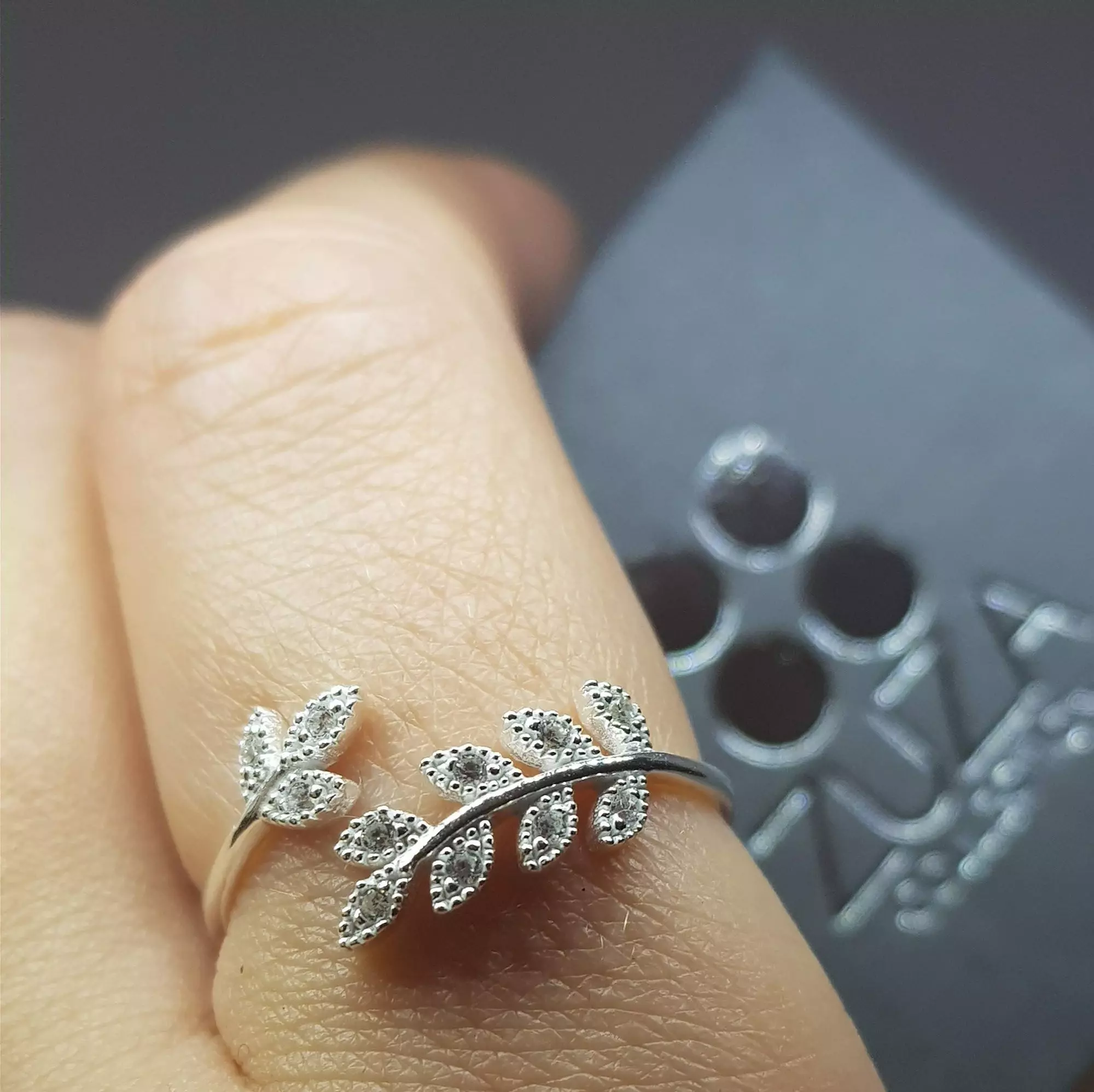 Anillo Hojas - Plata 925 con Circones - Talla 20-1