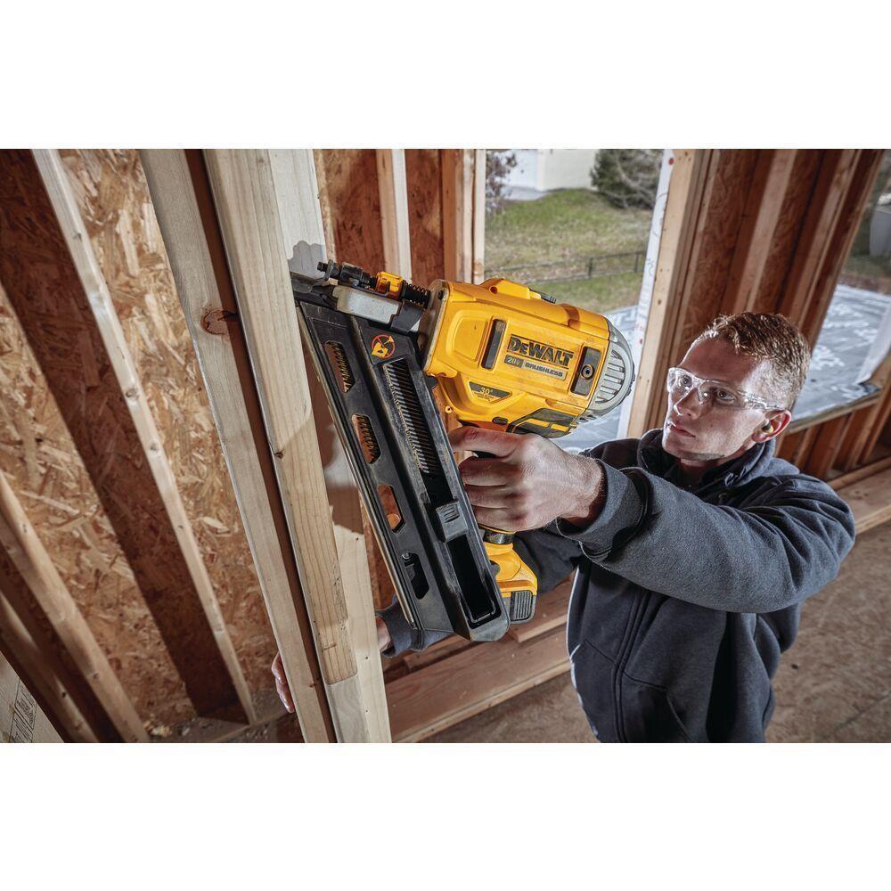 Clavadora Para Estructuras 20V Sin Batería  Dcn692B  Dewalt-2