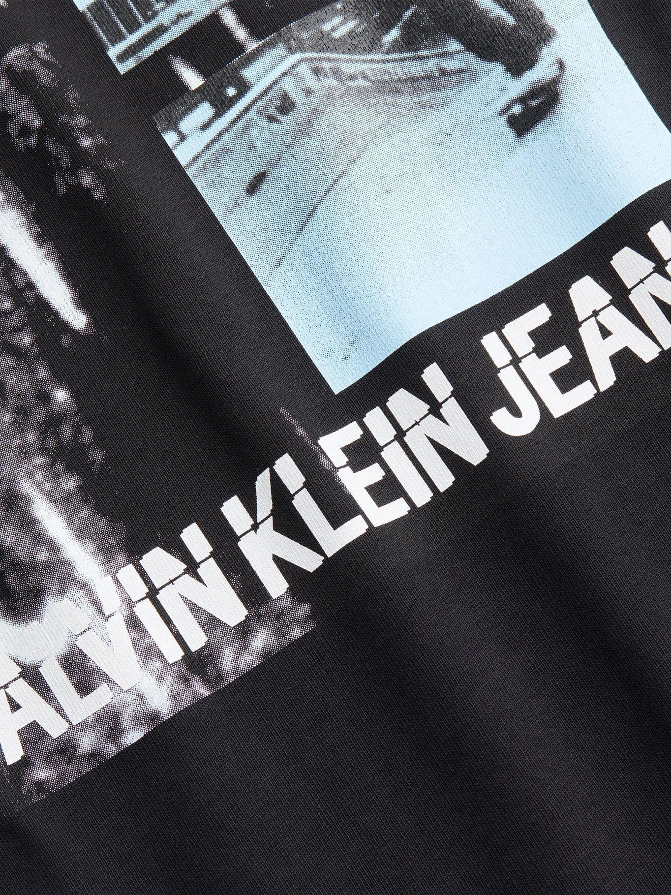 Polera Urban Skate Negro Calvin Klein-3