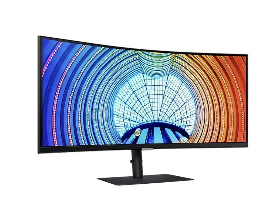 Monitor Curvo 34”/Ultra WQHD/ VA / USB-C/5ms /100HZ-1