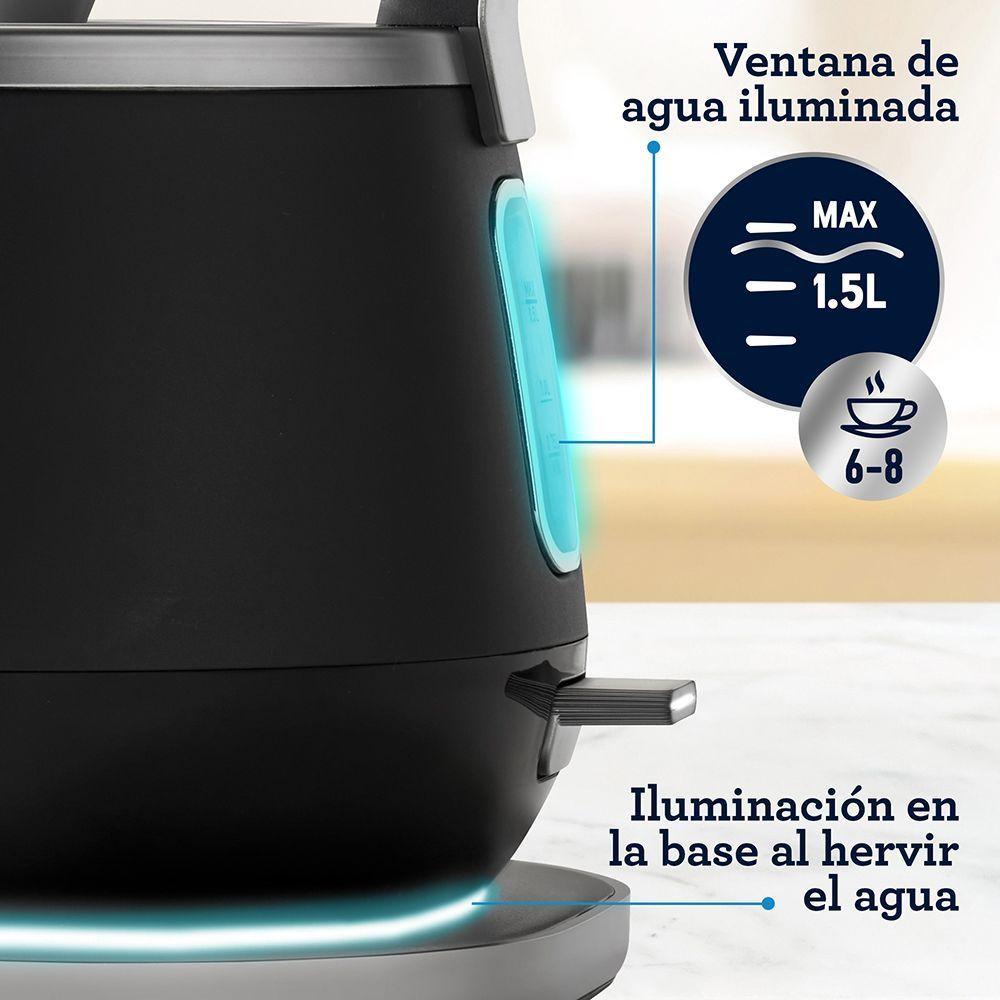 Hervidor eléctrico Oster® premium con capacidad de 1.5L BVSTKT4510B-2