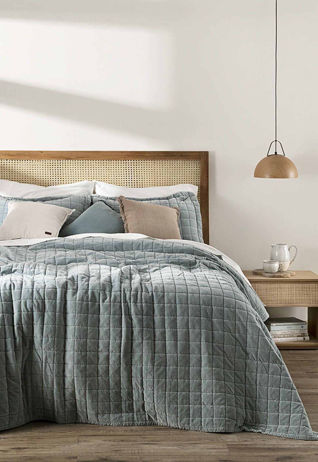 Cubrecama Velvet Stone Wash 1,5 Plazas Esprit Agua-0