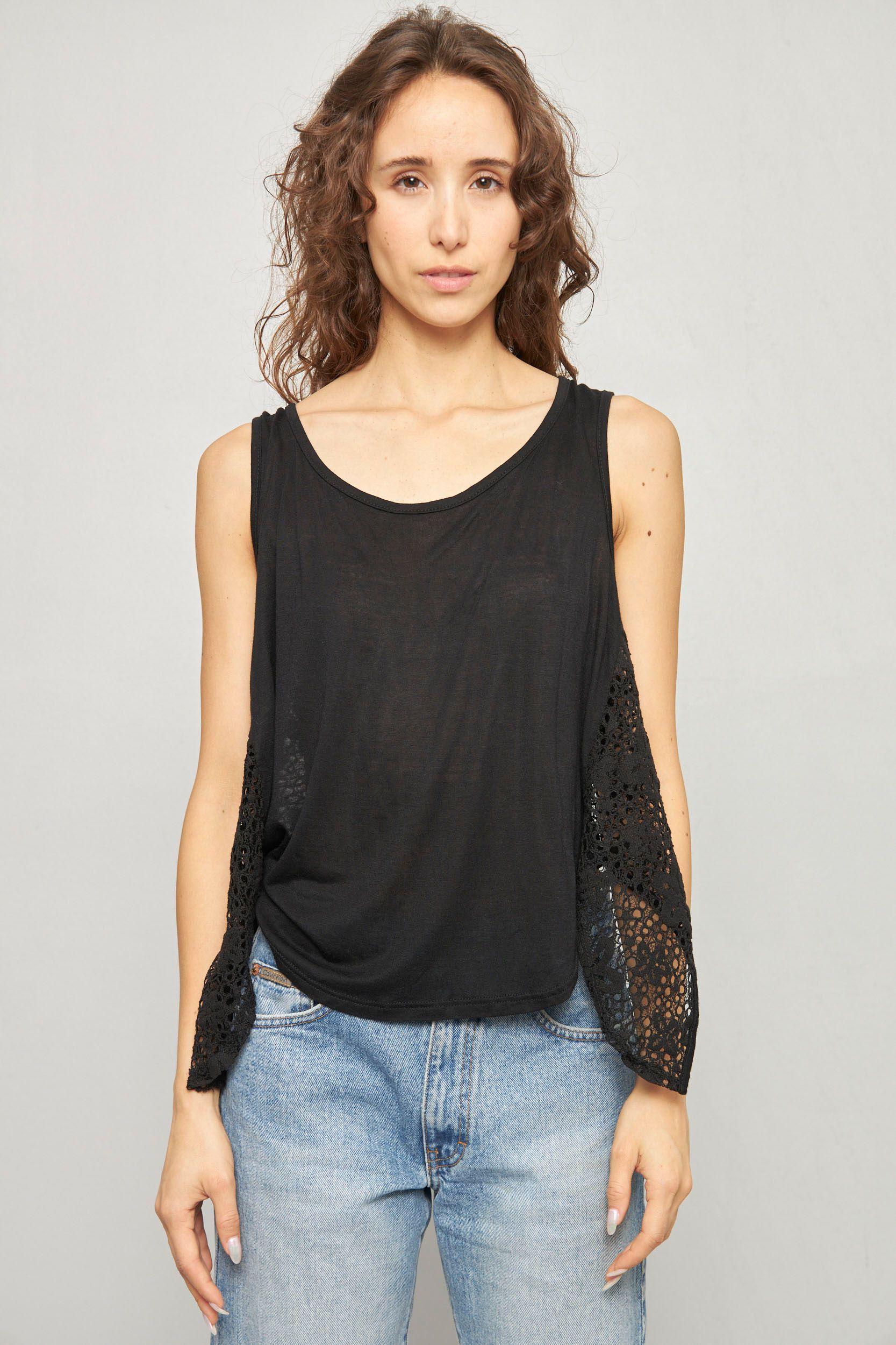 Polera casual  negro nostalgic talla M-0