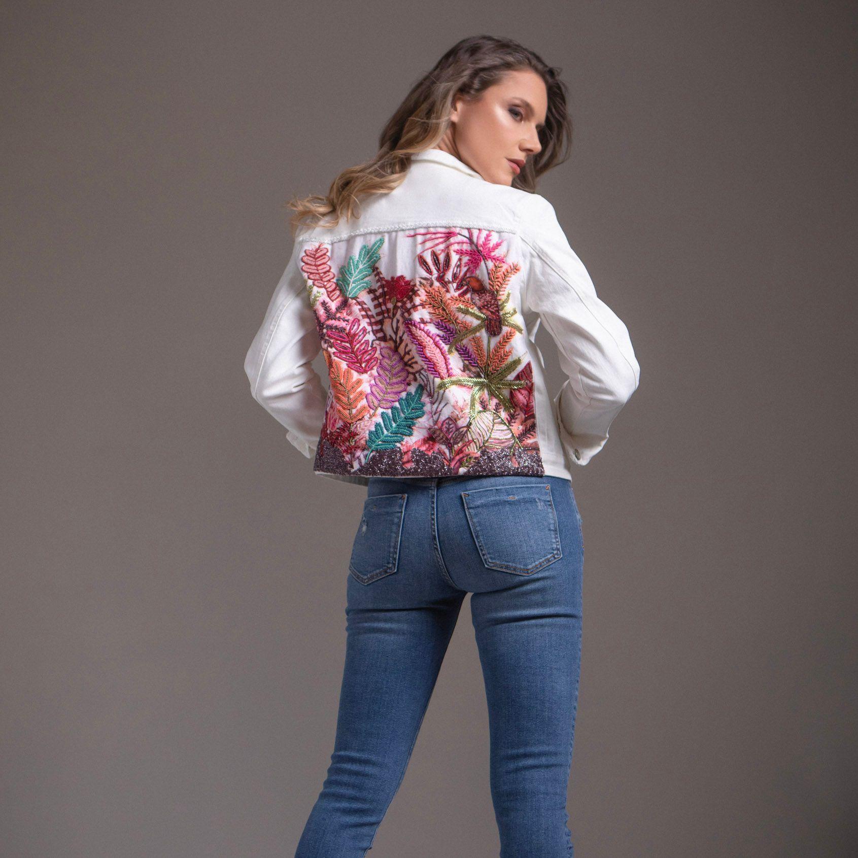 Chaqueta Botánica Denim Mezclilla Blanca Bordado en Piedras -0