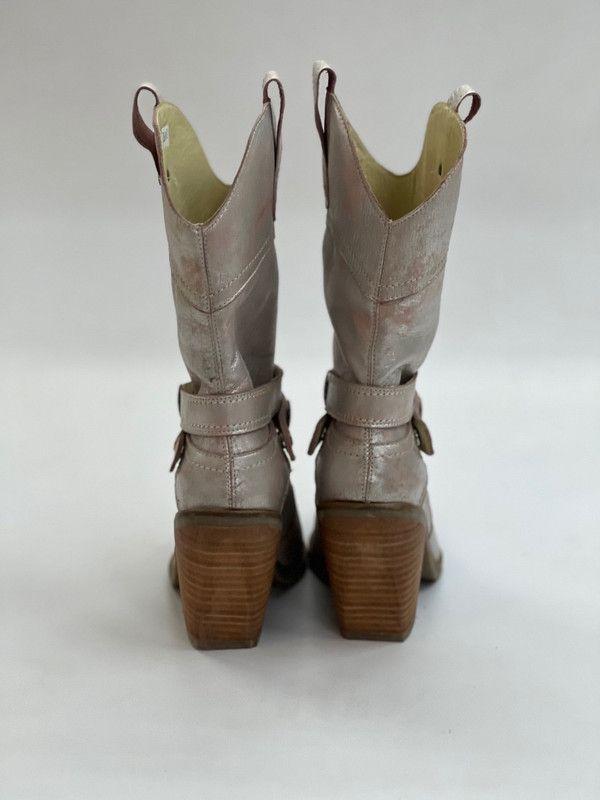 Bota Letty hueso-aluminio Exotica-3