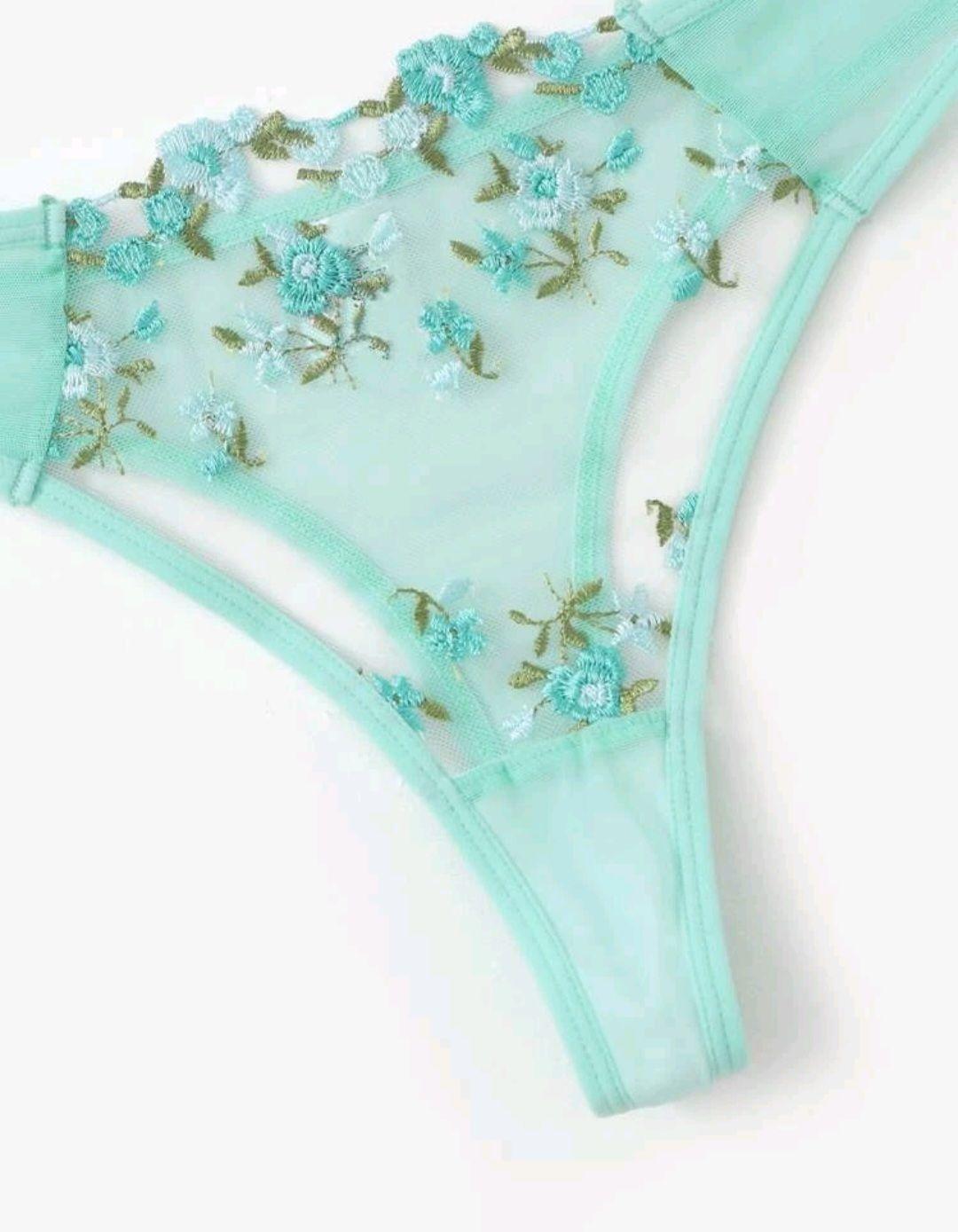 Conjunto de Lencería Seductora Bustier y Bikini-2