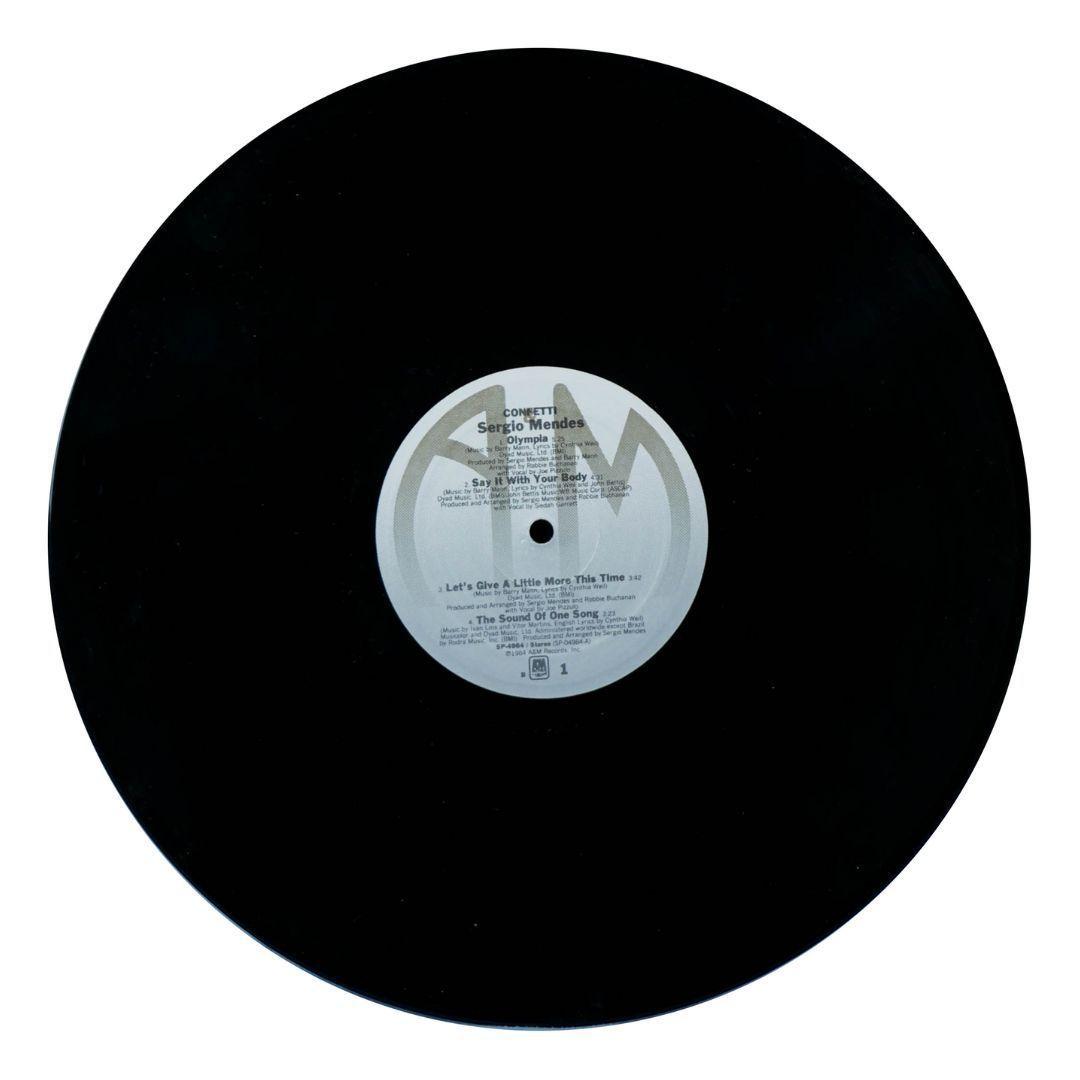 SERGIO MENDES  - CONFETTI VINILO USADO-3