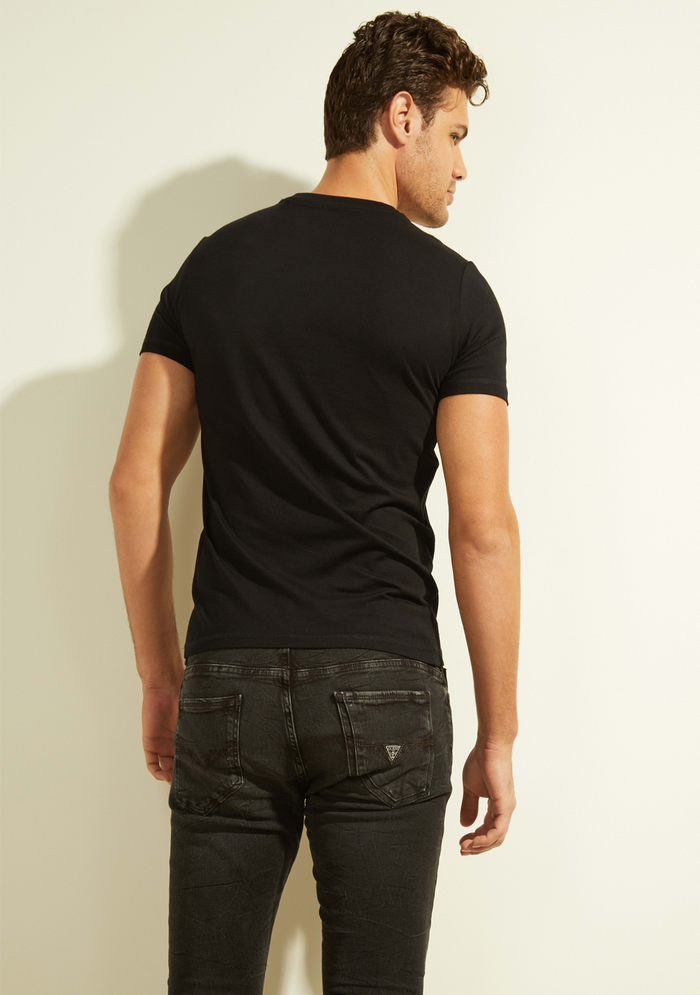 Polera Guess Aidy Cn Ss Tee JBLK NEGRO-2