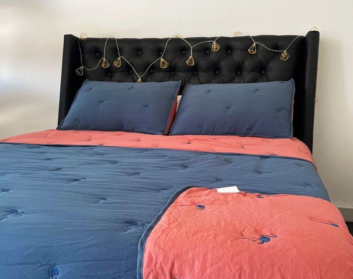 cubrecama de algodón bordado azul reversible 1.5-0