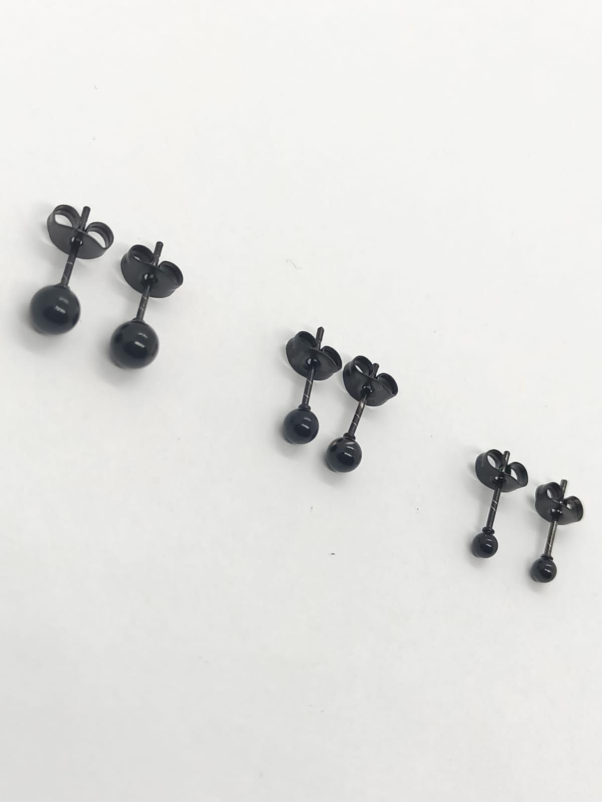 Pendientes Esferas 6mm Negras hipoalergénica -2