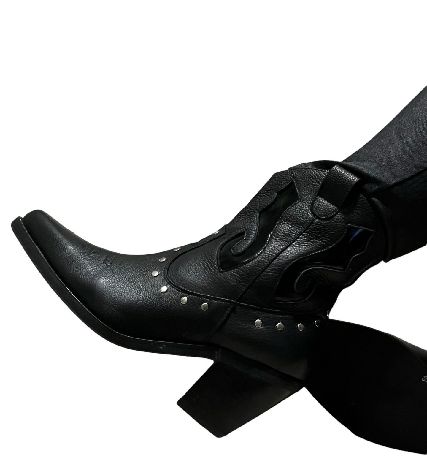BOTA VAQUERA VALENTINA, CUERO NEGRO-3