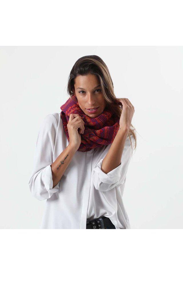 Cuello Rojo Cabin Humana-2