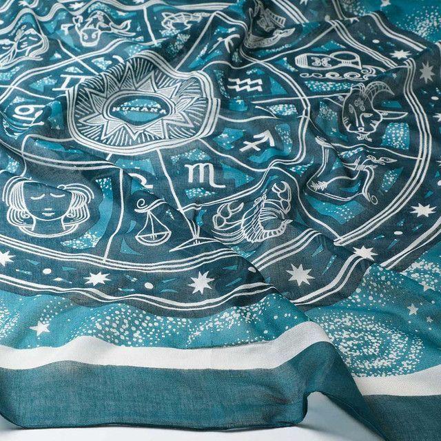 Pañuelo Estampado Verde Engels Humana-1