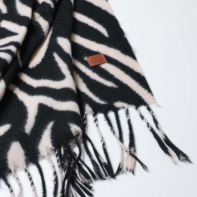 Manta Negra Zebra Humana-1