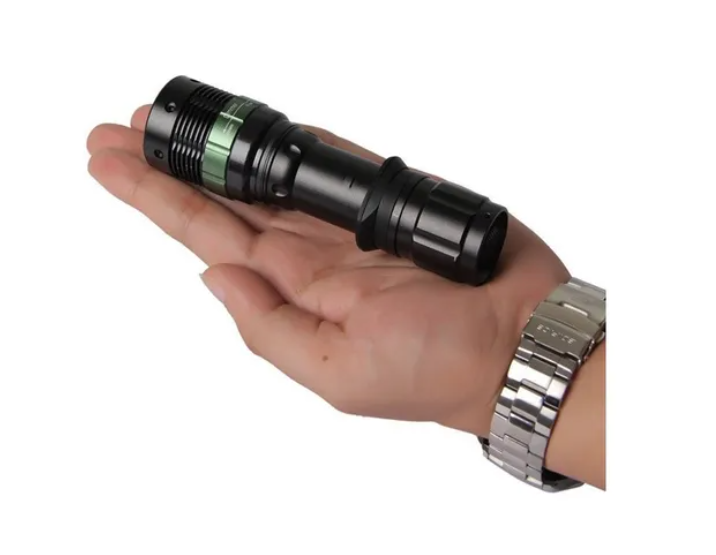 Linterna Táctica Zoom Led Cree 1800 Lúmenes Recargable-3