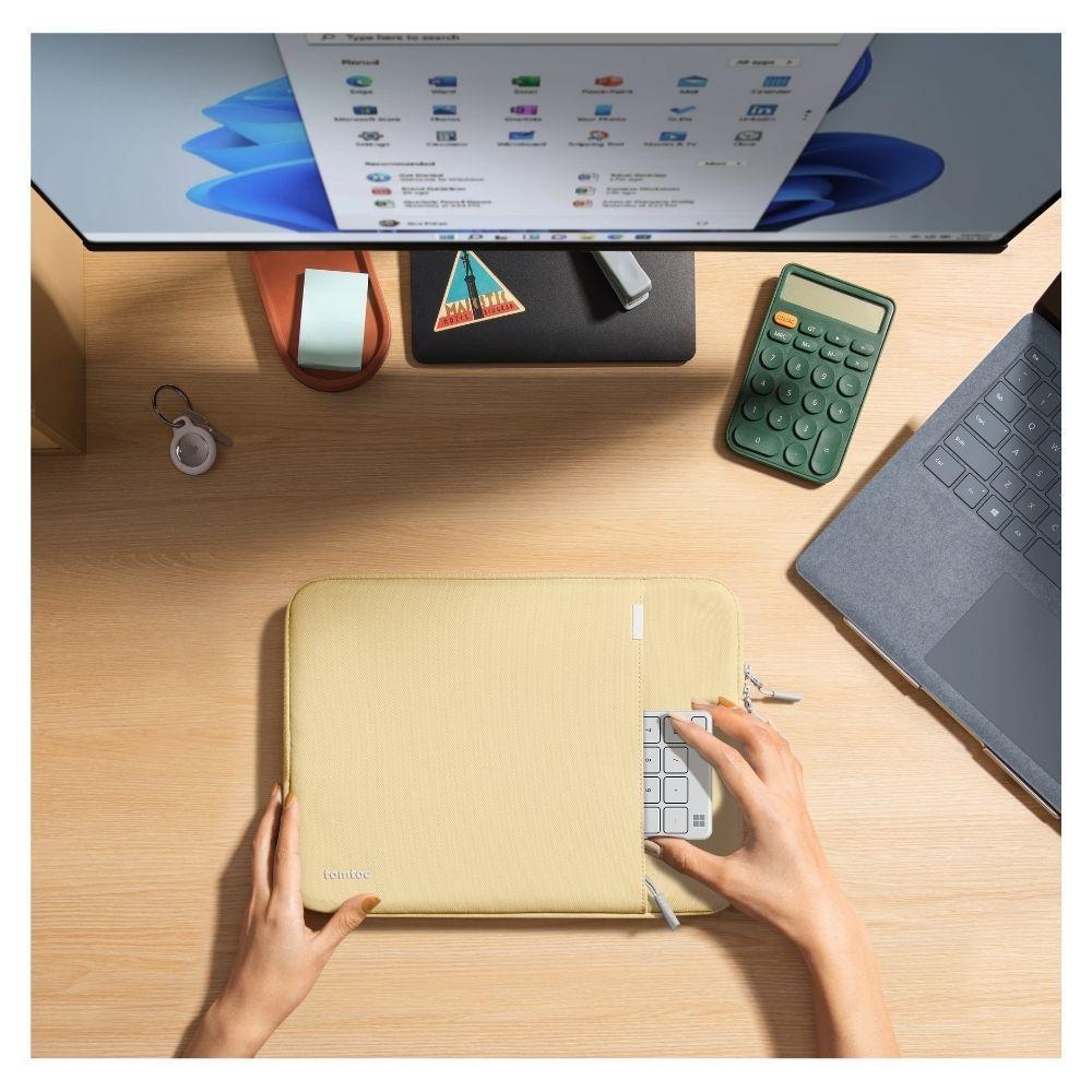 Tomtoc Funda A13 Protección 360° para laptop 13,5" - Amarillo-6