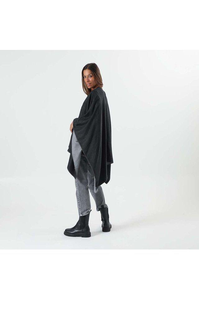 Poncho Gris Juana  Humana-2