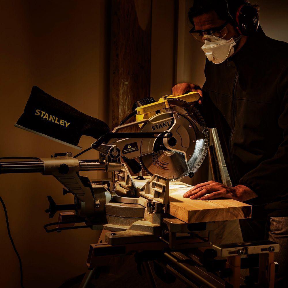 Sierra Ingleteadora Telescópica 10' 1800W  Sm18-B2C  Stanley-6