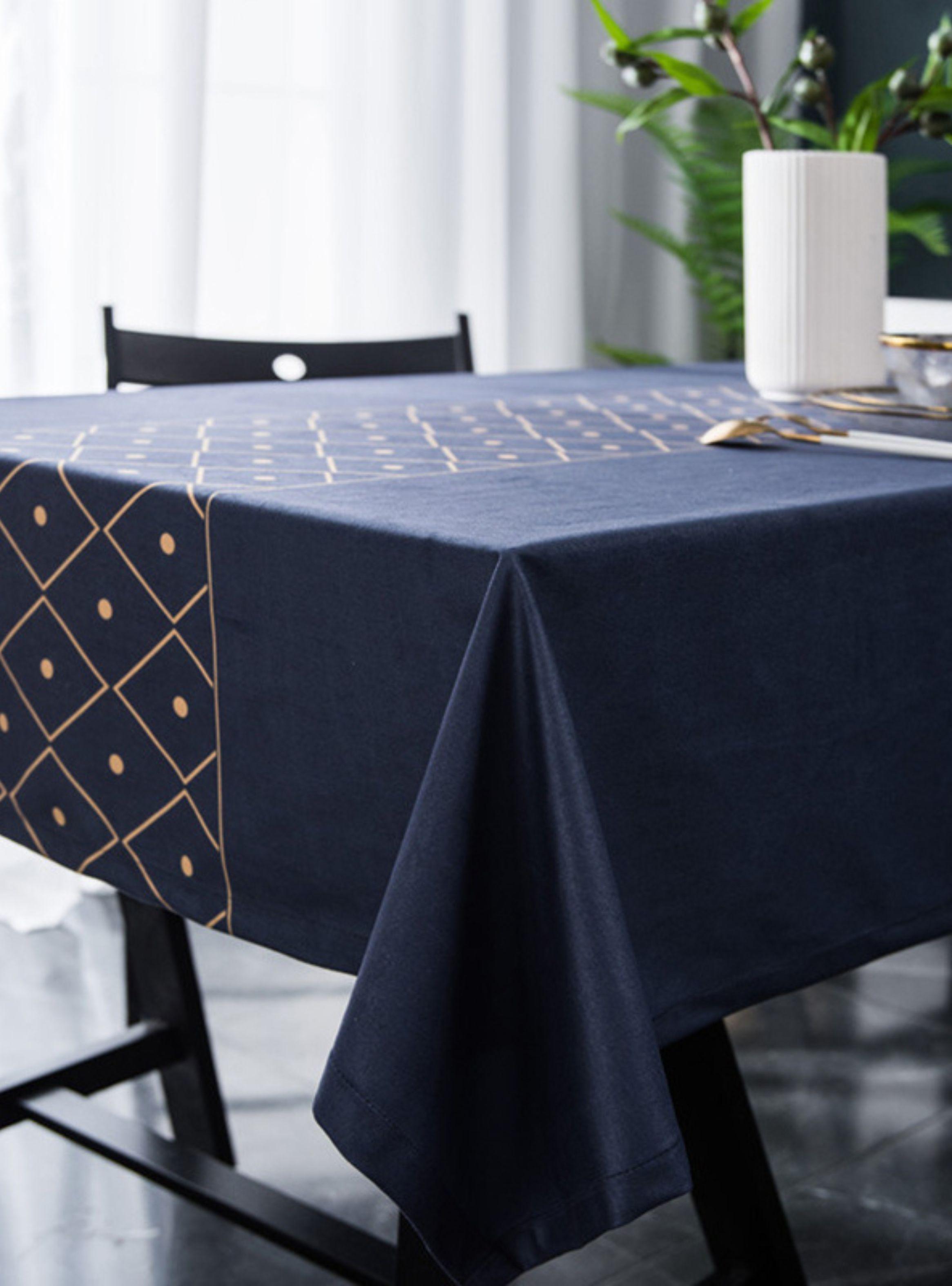 Mantel RectangularAzul Estampado en el Centro-2