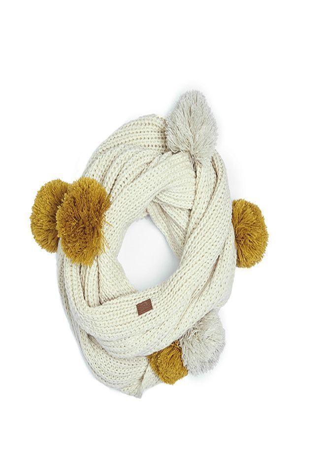 Cuello Beige Pompon Humana-0