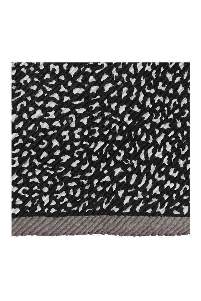 Pañuelo Estampado Negro Y Blanco Black Nitro Plisado Humana-1
