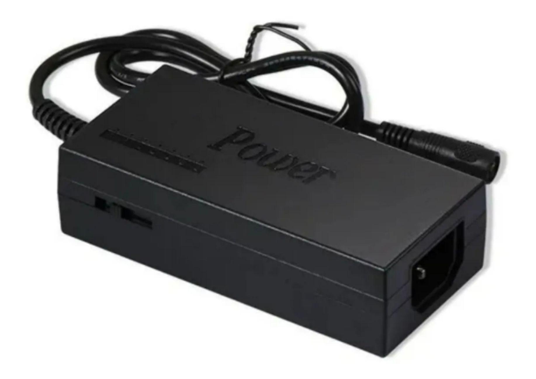 Cargador Universal Notebook 8 Conectores  12-24v 1-2