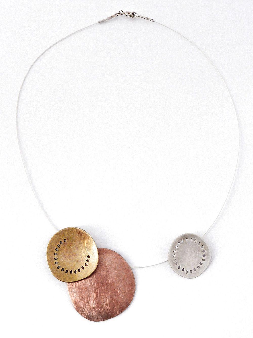 Collar Aptiqa Magda 3 pétalos plata, cobre y bronce-2