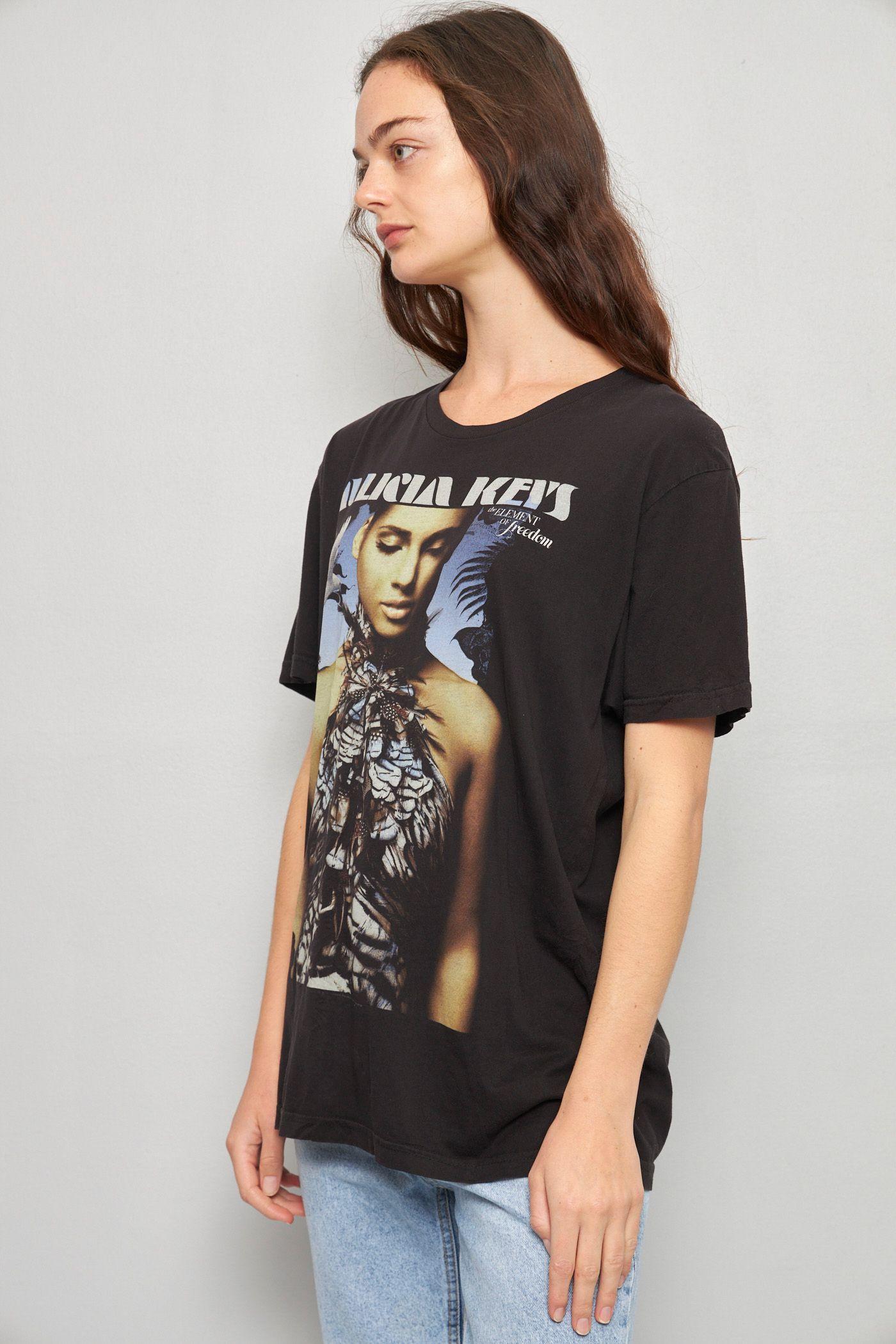 Polera casual reciclado negro nostalgic talla M  -1